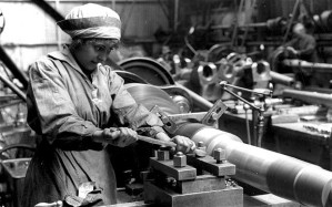 WW1-WOMAN-WORKING_2685905b